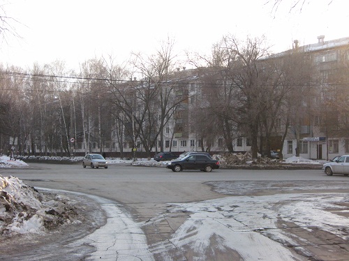 3. Перекресток улиц Комсомольская и Новопромышленная
